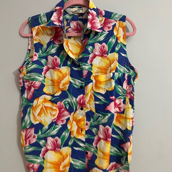 Diane Von Furstenberg Size Small Floral Print Sleeveless Button Up - Picture 2 of 4